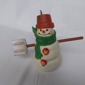 Hallmark 2000 Snowmen of Mitford Max Ornament